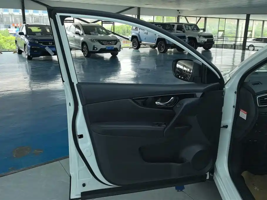 Nissan Qashqai 2022 2.0L CVT XV Smart
