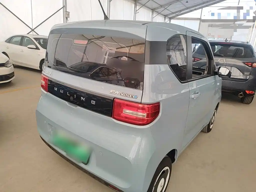 Wuling MINIEV — миниатюра 7