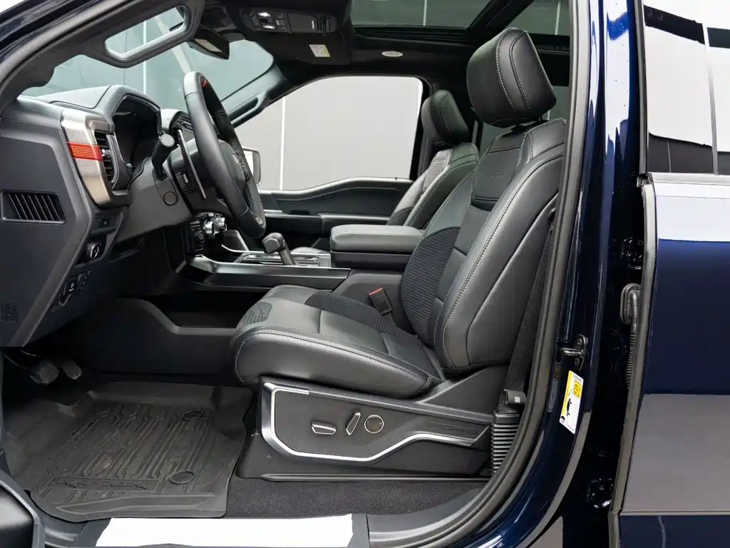 Ford F-150 Raptor — миниатюра 9