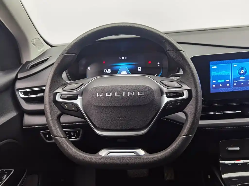 Wuling Victory — миниатюра 11