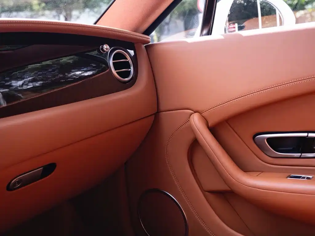 Bentley Continental — миниатюра 13
