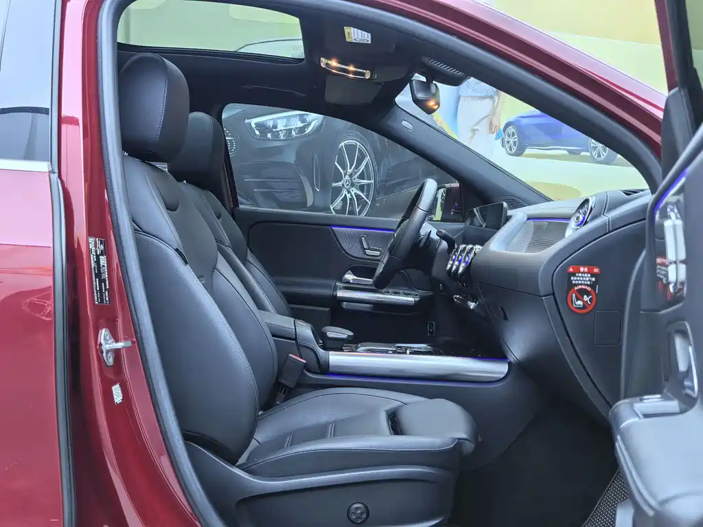 Mercedes-Benz GLA — миниатюра 23