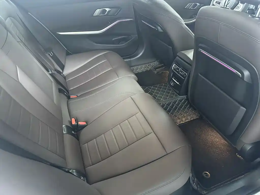 BMW 3 Series — миниатюра 12