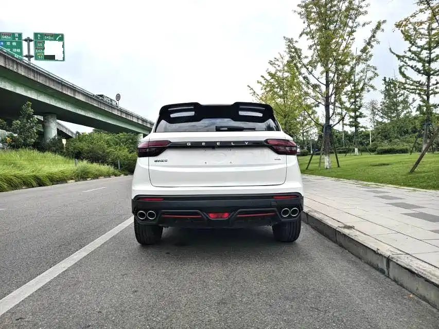 Geely Binyue — миниатюра 5