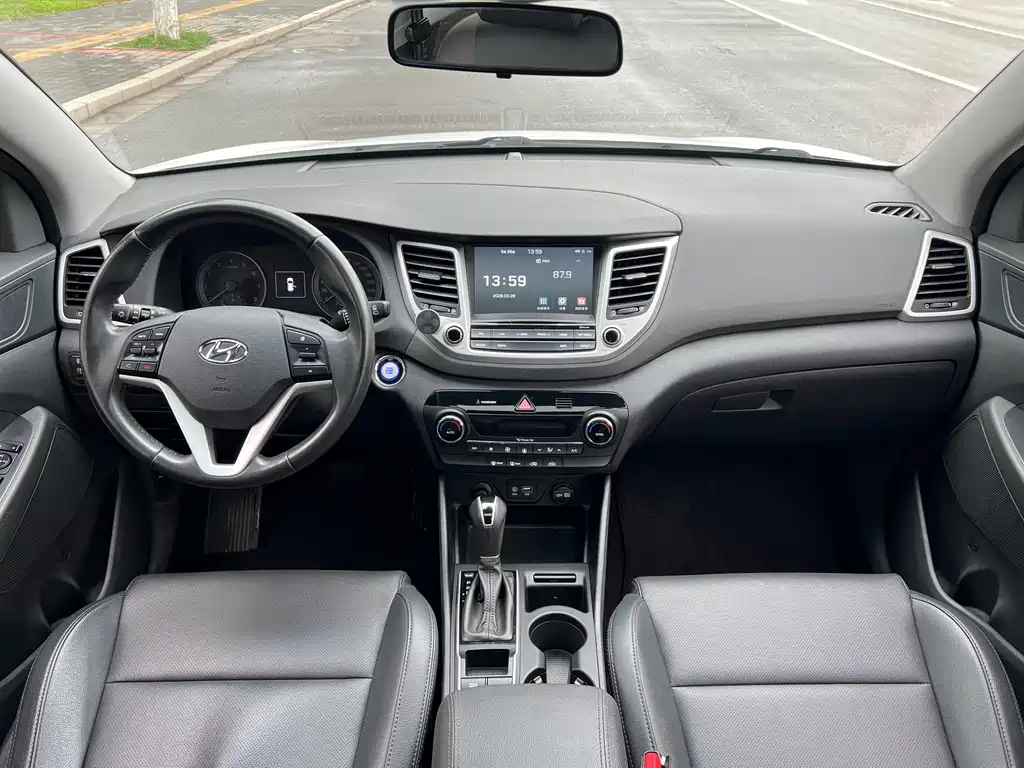 Hyundai Tucson — миниатюра 14