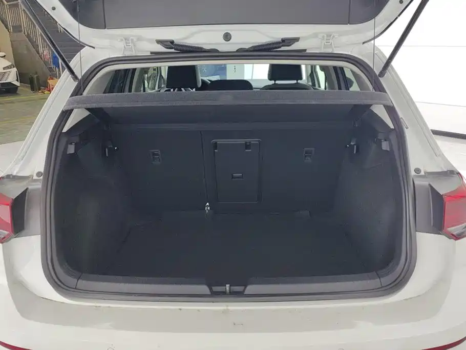 Volkswagen Golf — миниатюра 4