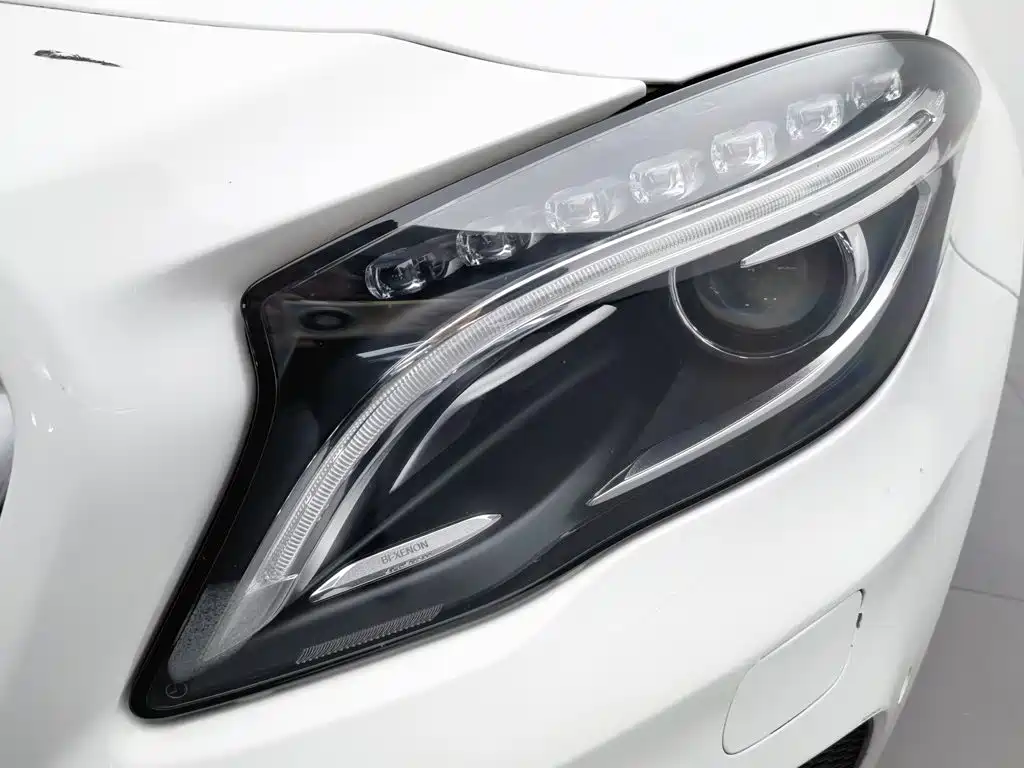 Mercedes-Benz GLA — миниатюра 7