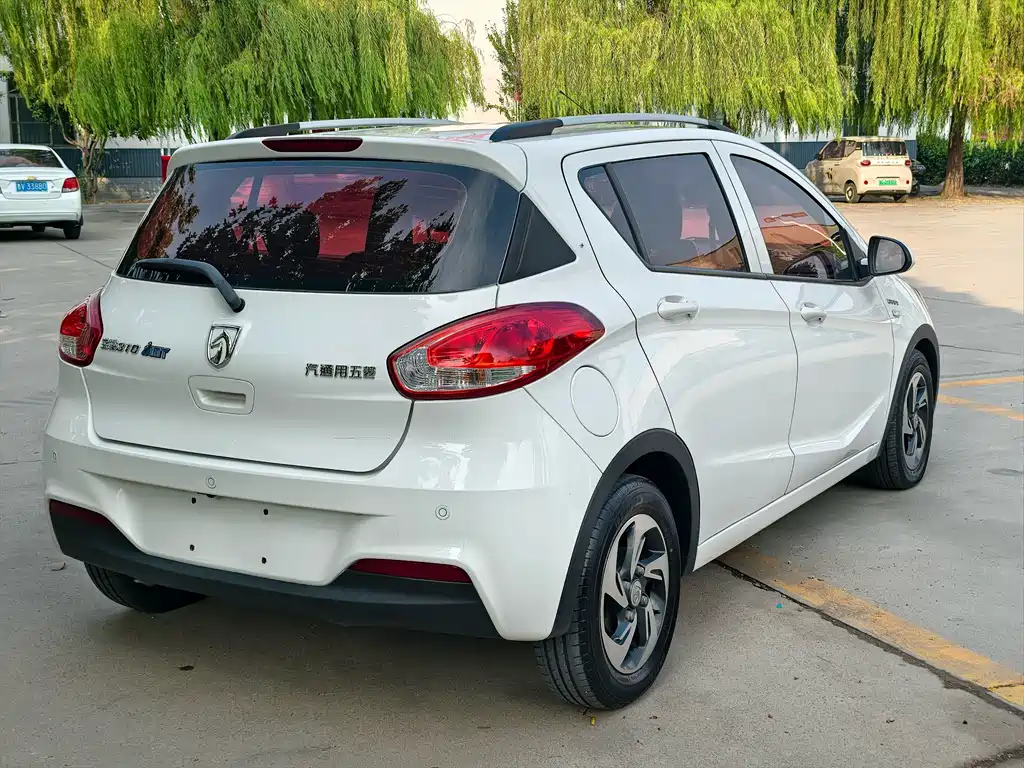 Baojun 310 — миниатюра 3