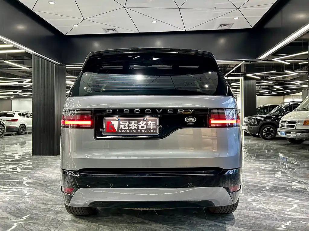 Land Rover Discovery 2021 360PS R-Dynamic SE