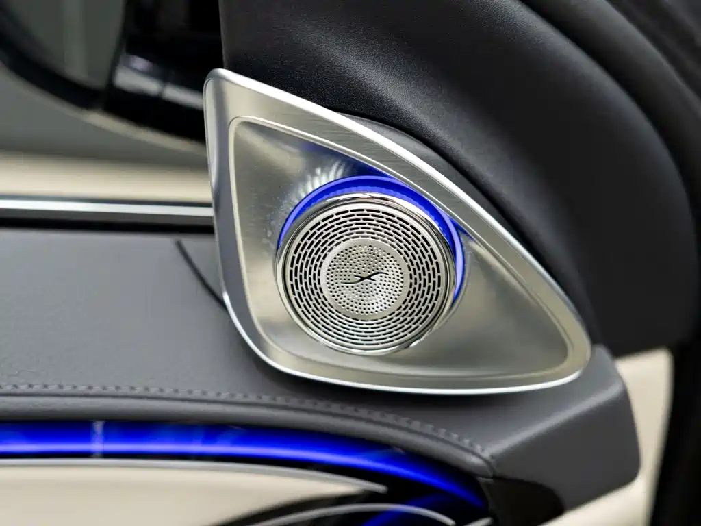Mercedes-Benz S-Class — миниатюра 10