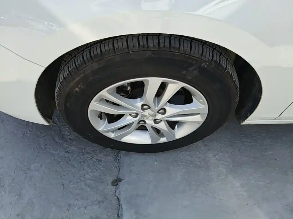 Chevrolet Cavalier — миниатюра 23