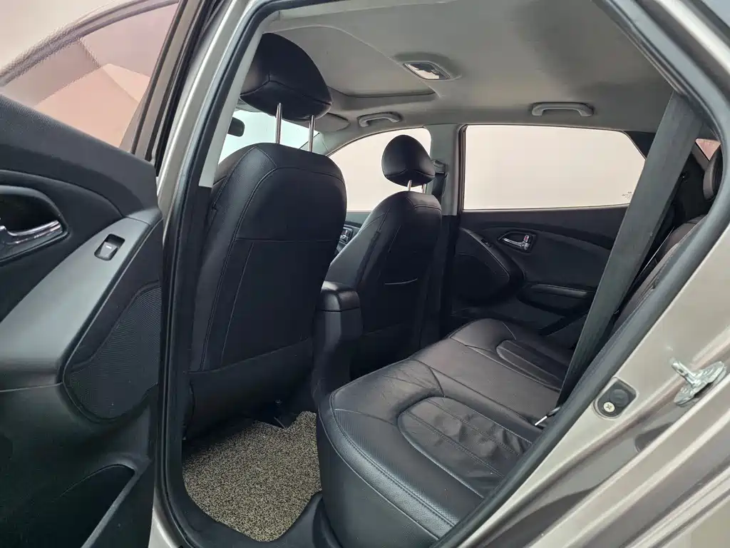 Hyundai ix35 — миниатюра 9