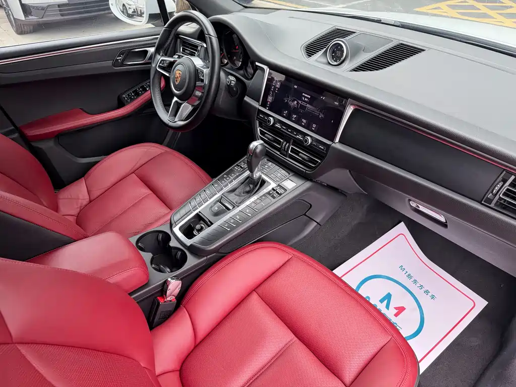 Porsche Macan — миниатюра 12