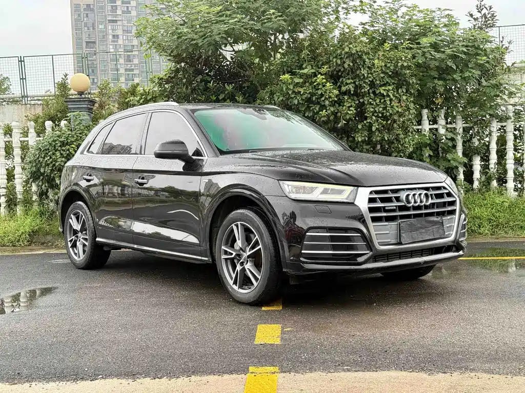 Audi Q5L — миниатюра 2