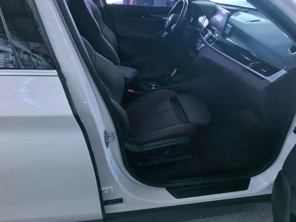 BMW X1 — миниатюра 25