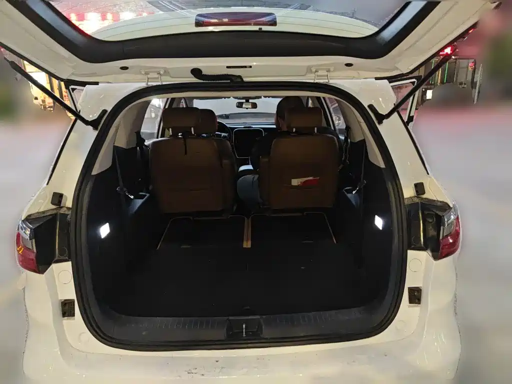 BYD Song MAX MAX 2018 1.5T AT Luxury 6 мест
