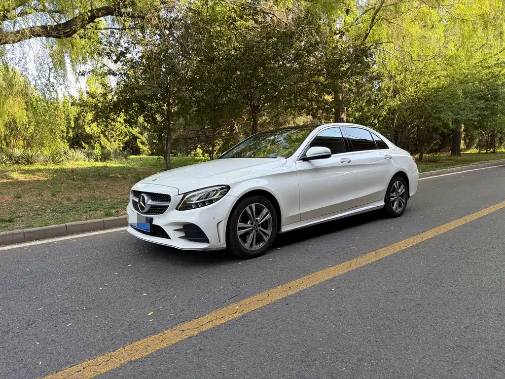 Mercedes-Benz C-Class 2020