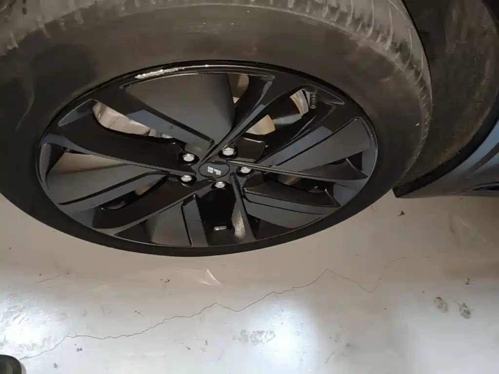 Li Auto Li L9 — миниатюра 23