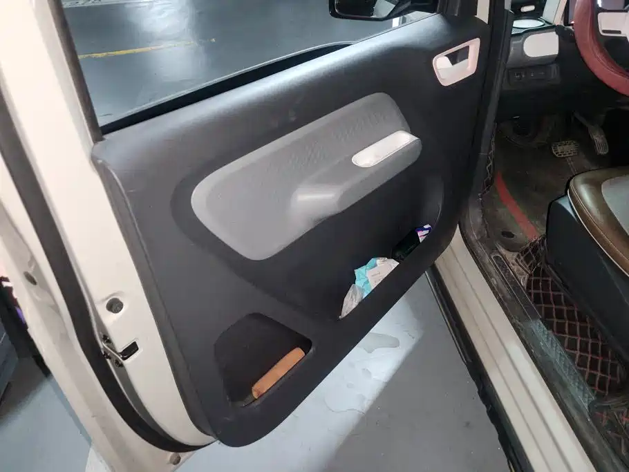 Wuling MINIEV — миниатюра 7