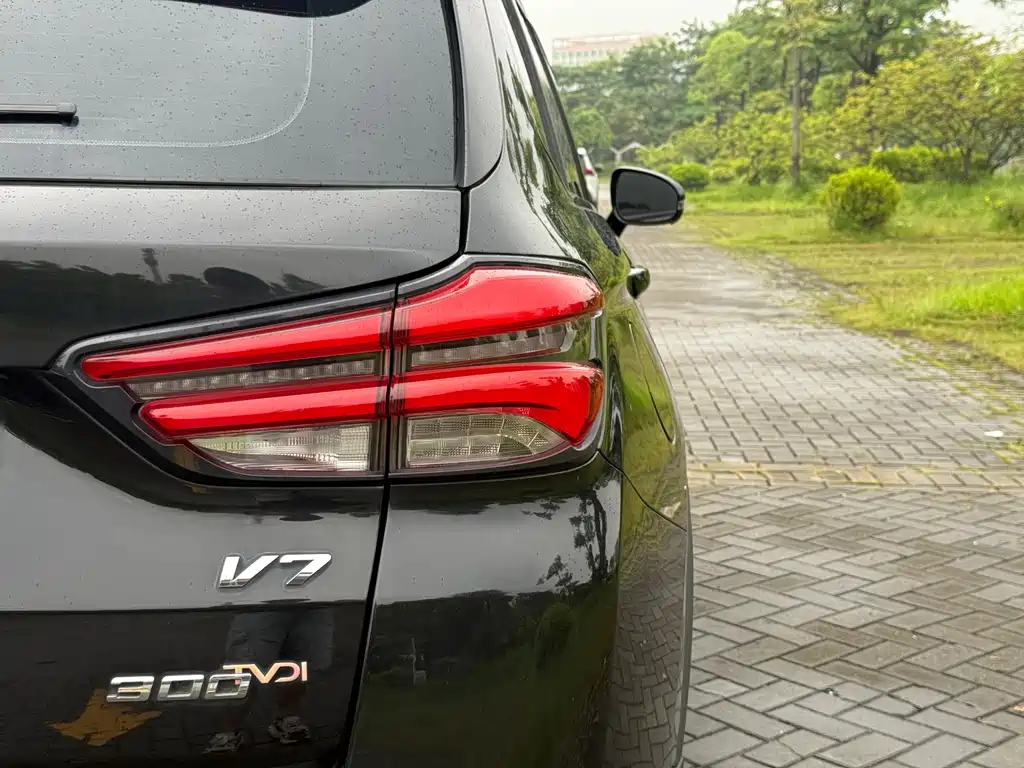 Zhonghua V7 — миниатюра 20
