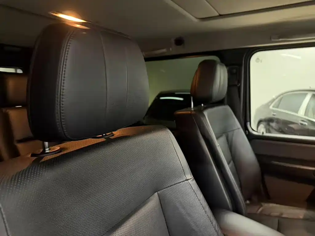 Mercedes-Benz G-Class — миниатюра 13