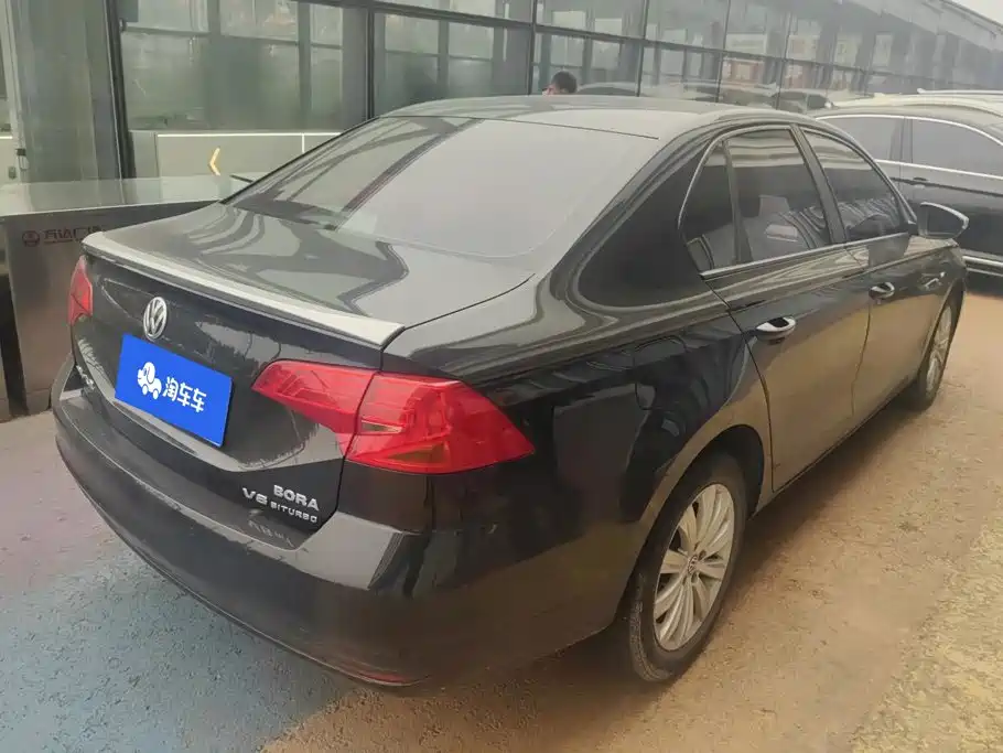 Volkswagen Bora — миниатюра 3