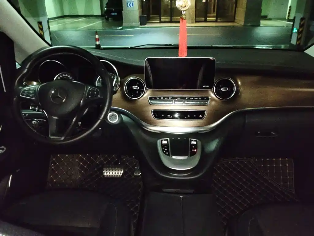 Mercedes-Benz V-Class — миниатюра 5