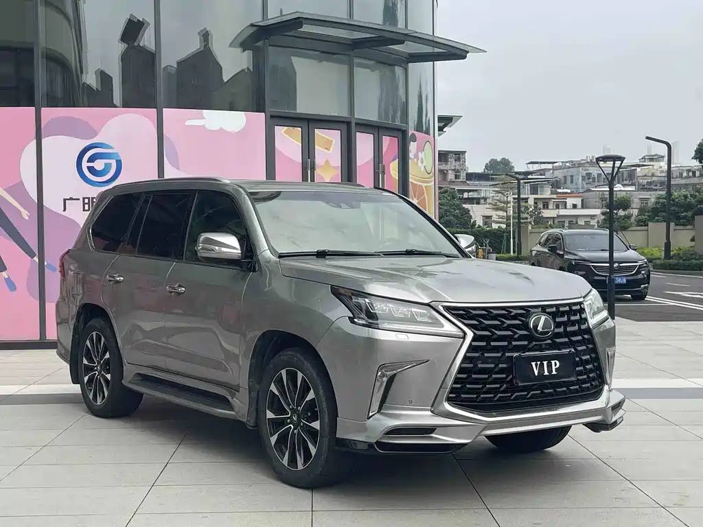 Lexus LX — миниатюра 3