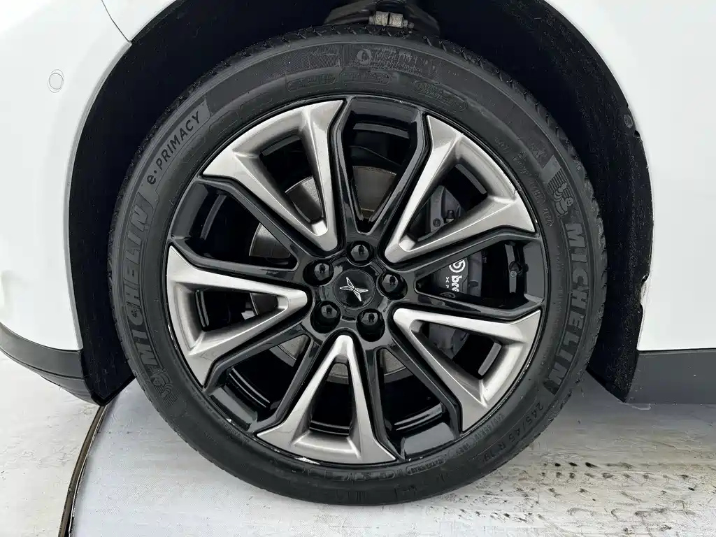 XPeng P7 — миниатюра 15