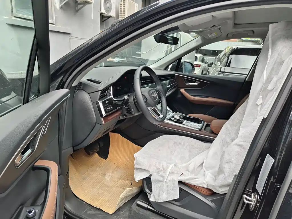 Audi Q7 2025 55 TFSI quattro S line Sport