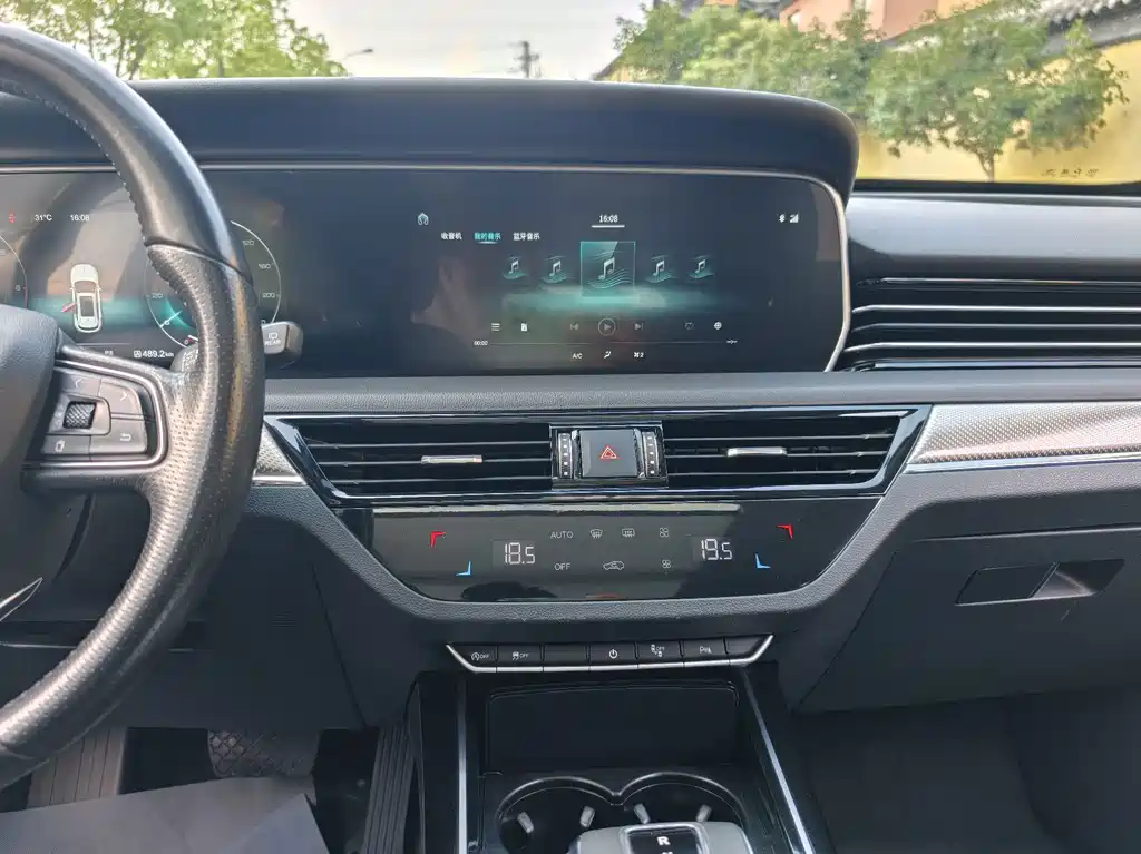 Hongqi Hongqi HS5 — миниатюра 17
