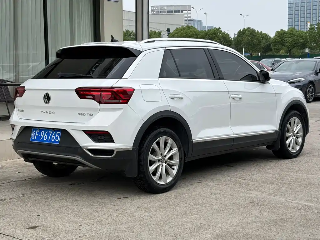 Volkswagen T-Roc — миниатюра 5
