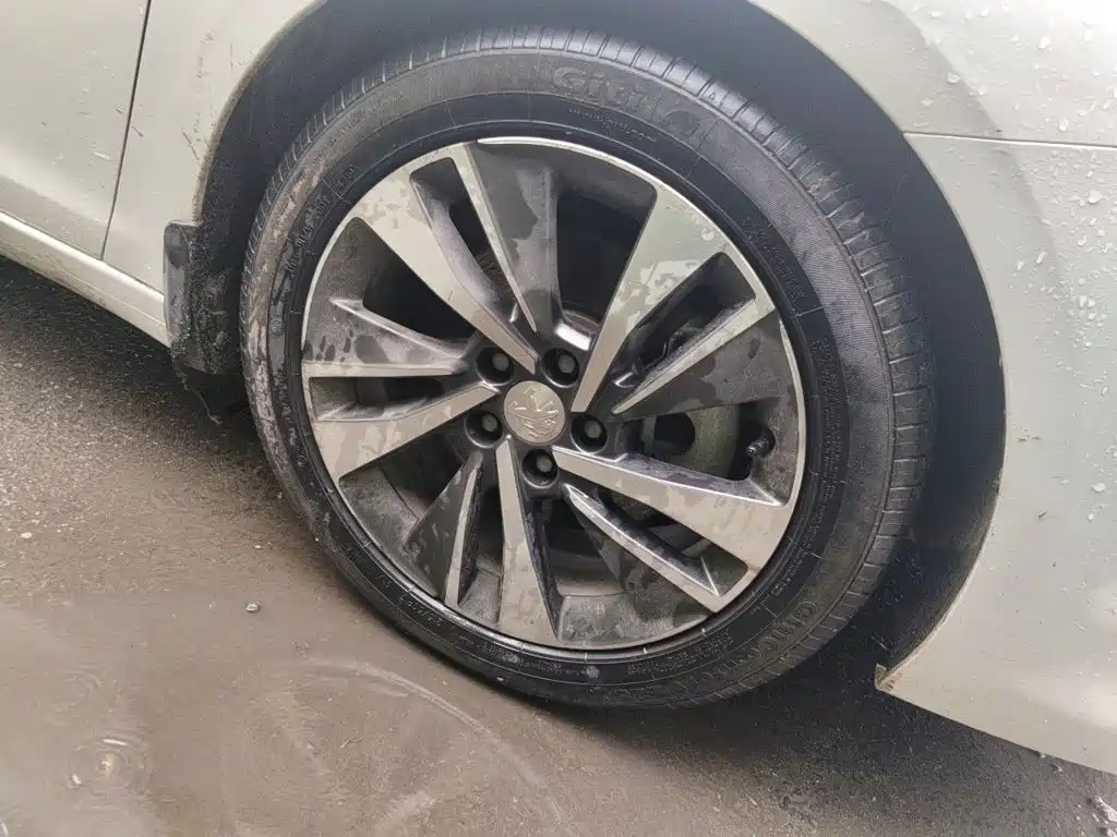 Peugeot 408 — миниатюра 8
