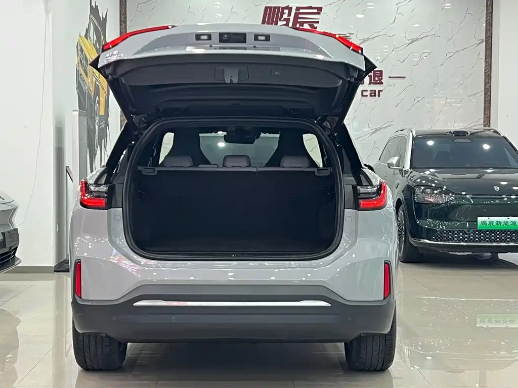 NIO ES6 — миниатюра 7