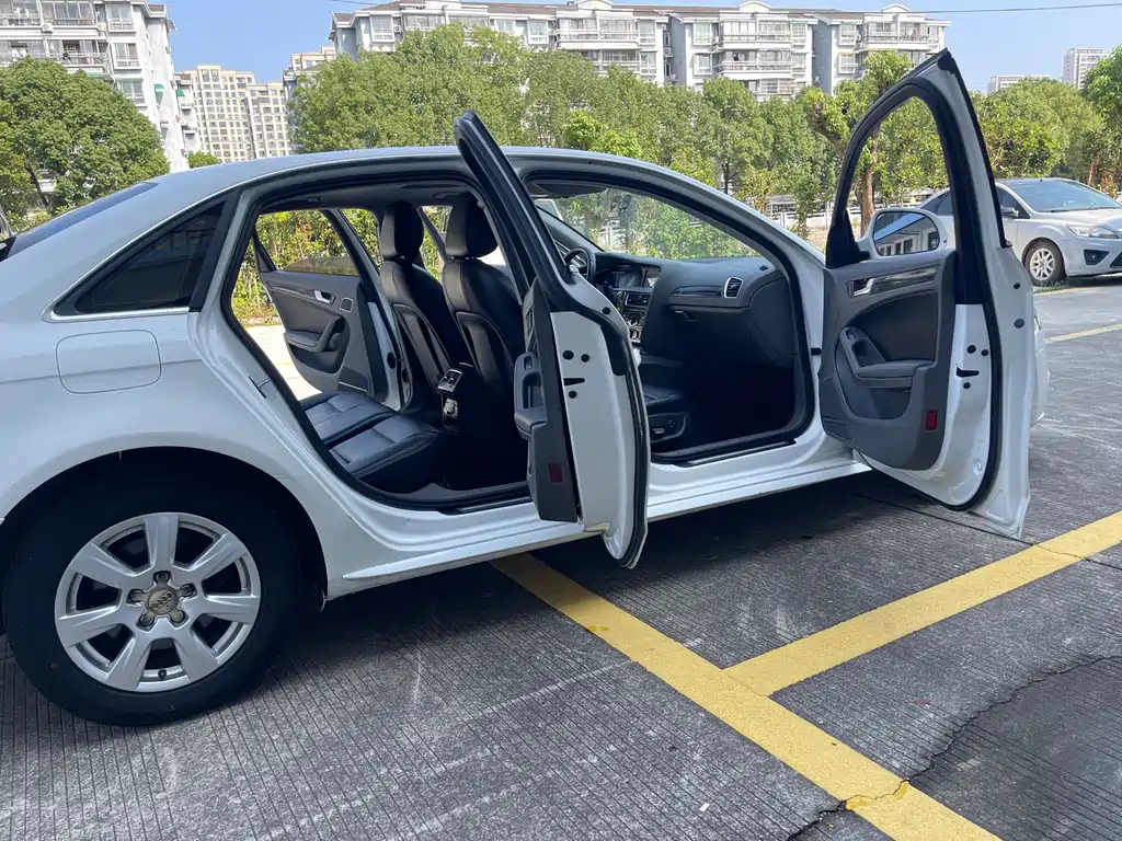 Audi A4L — миниатюра 12