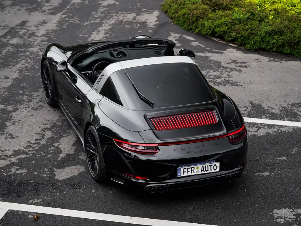 Porsche 911 Targa 4 3.0T, фото 3