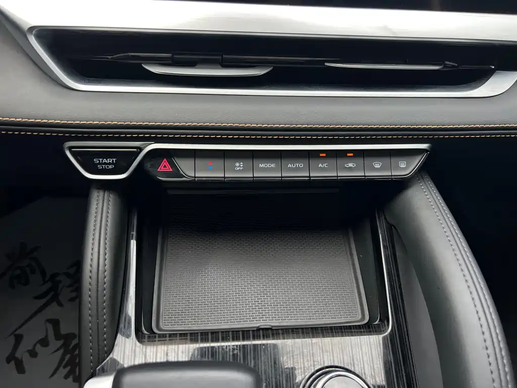 Geely Xingyue L — миниатюра 18