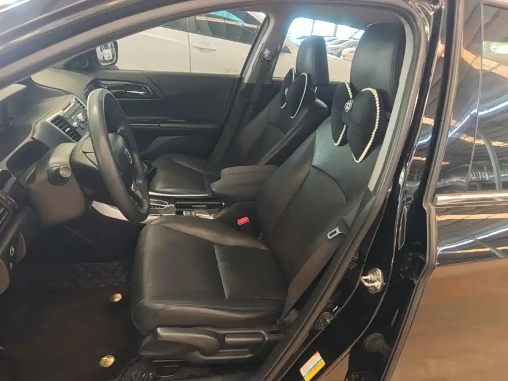 Honda Accord — миниатюра 15