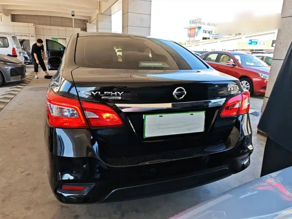 Nissan Sylphy — миниатюра 6