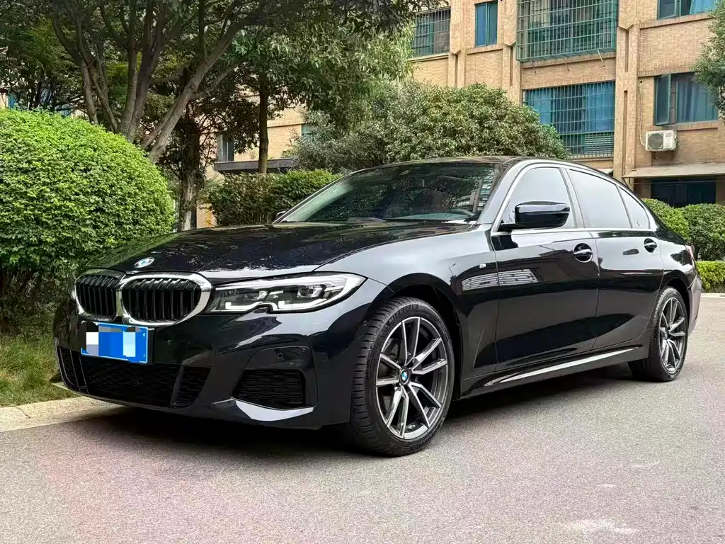 BMW  3 SERIES