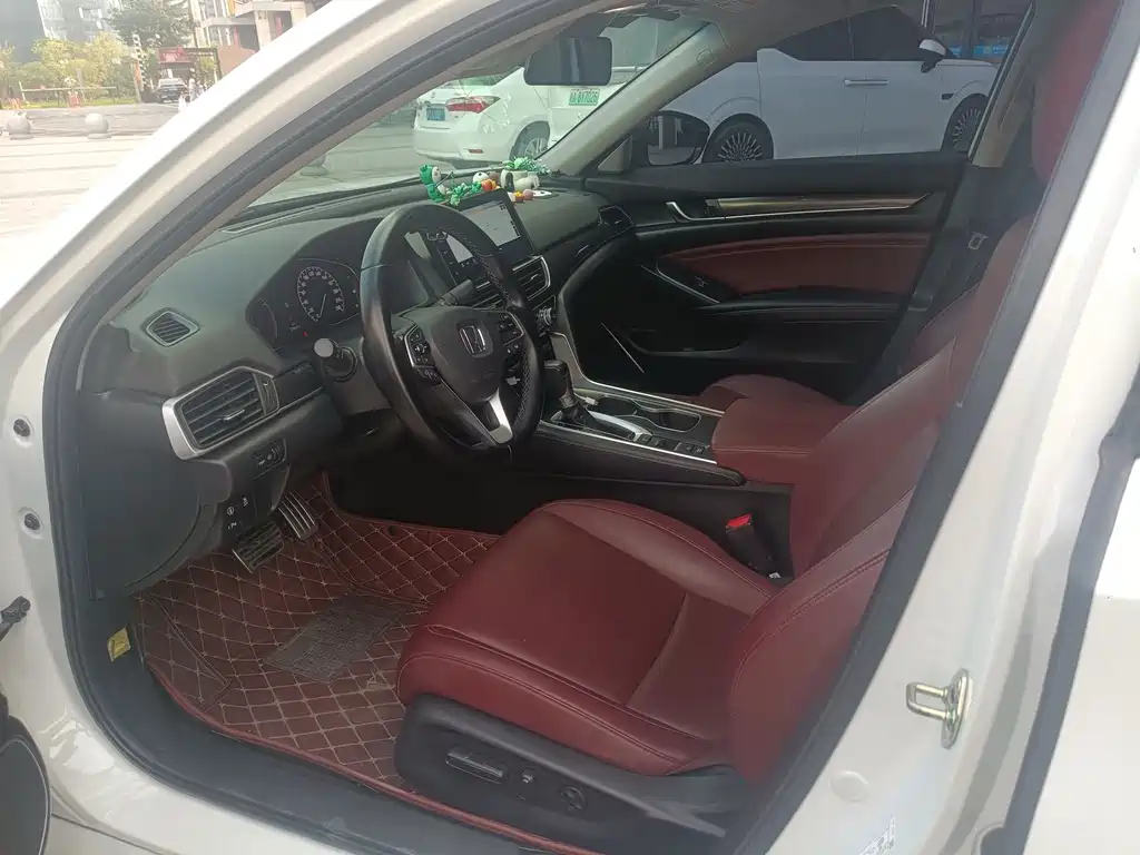 Honda Accord — миниатюра 8