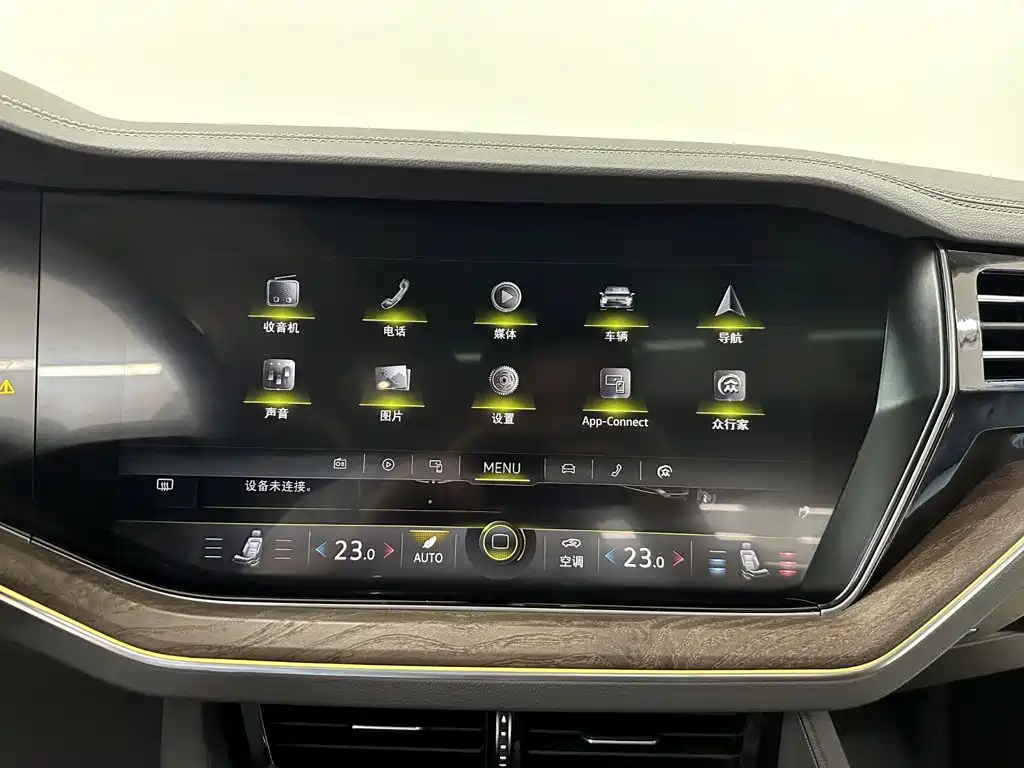 Volkswagen Touareg — миниатюра 15