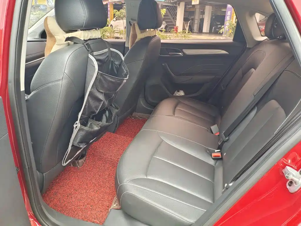Roewe i6 New Energy — миниатюра 5