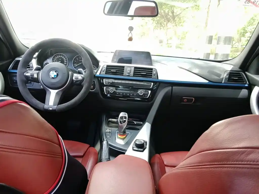 BMW 3 Series — миниатюра 10