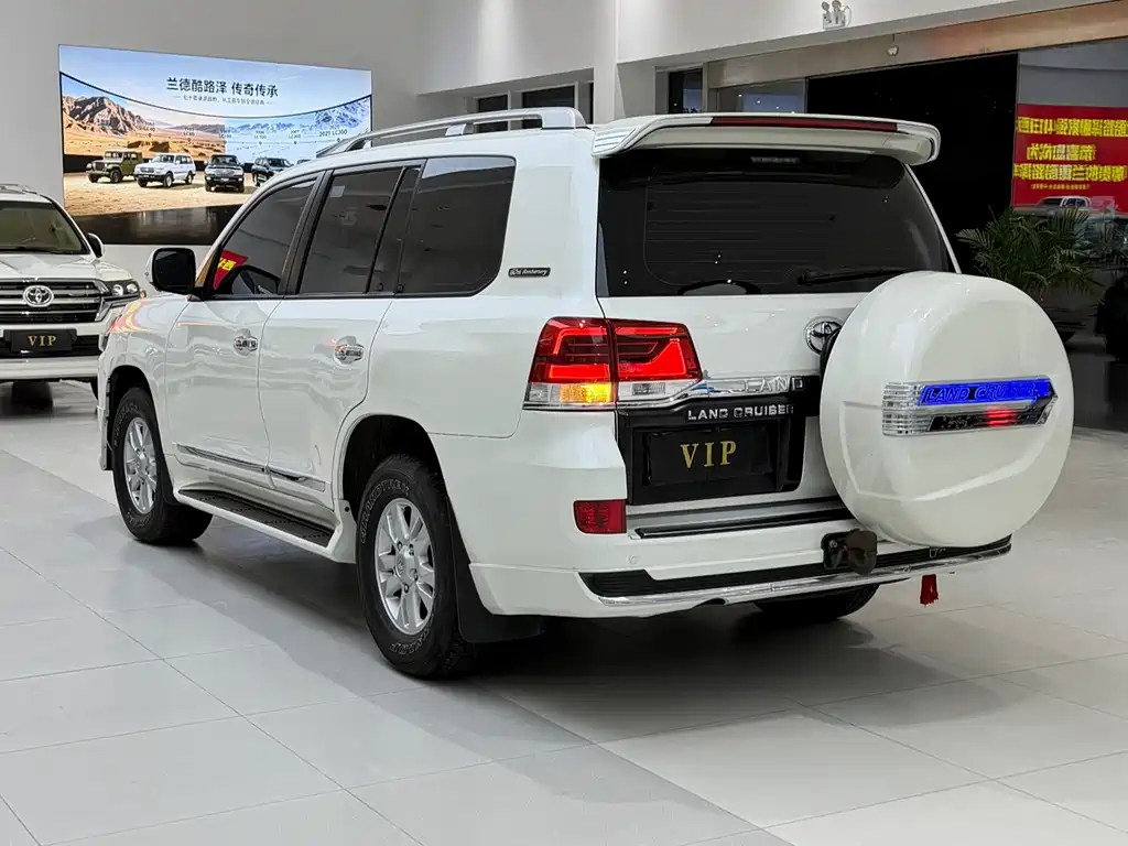 Toyota Land Cruiser — миниатюра 17