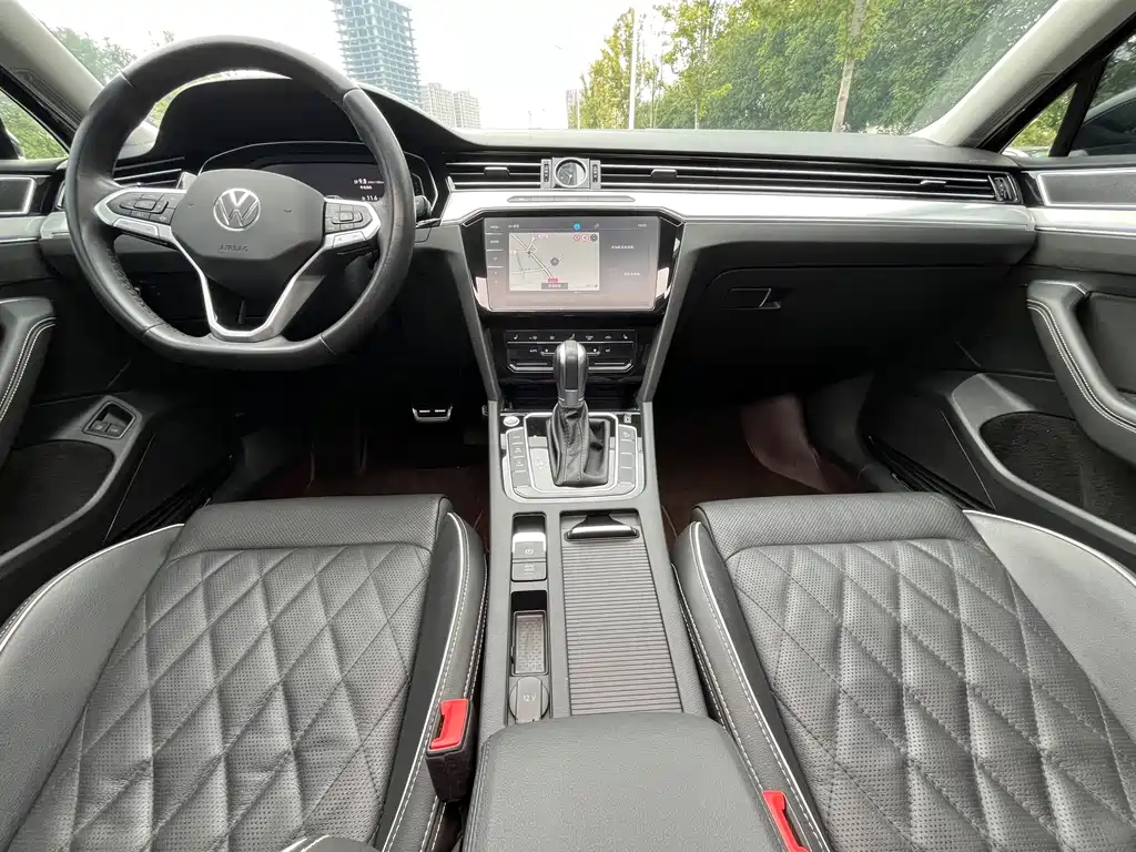 Volkswagen Magotan PHEV — миниатюра 8