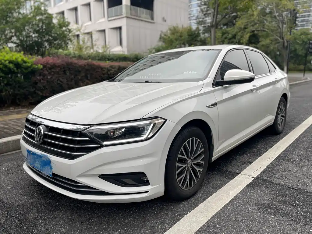 Volkswagen Sagitar
