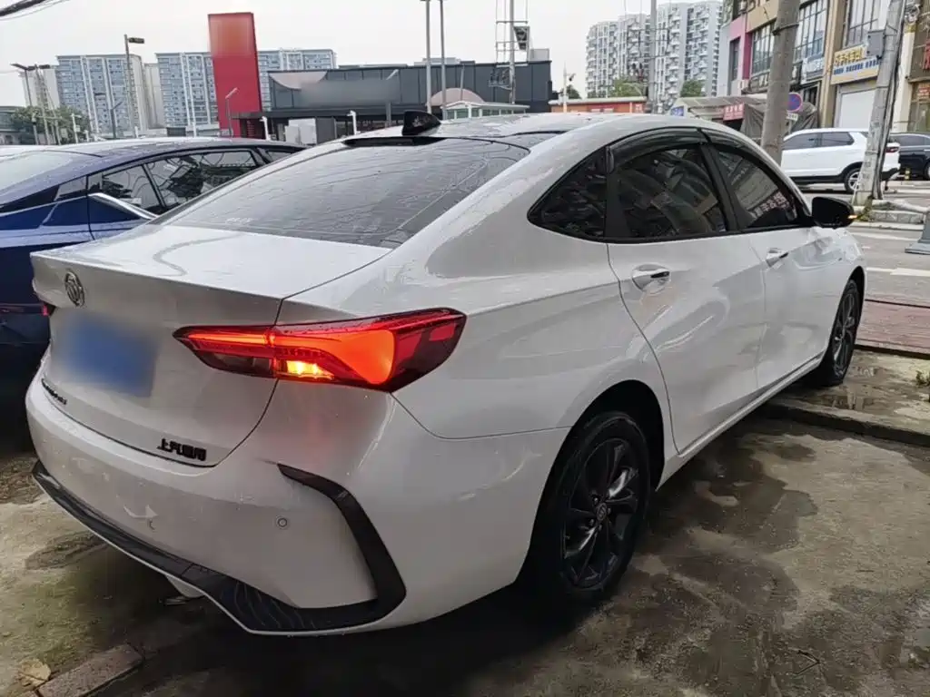 Buick Verano — миниатюра 7