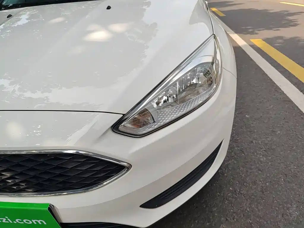 Ford Focus — миниатюра 24