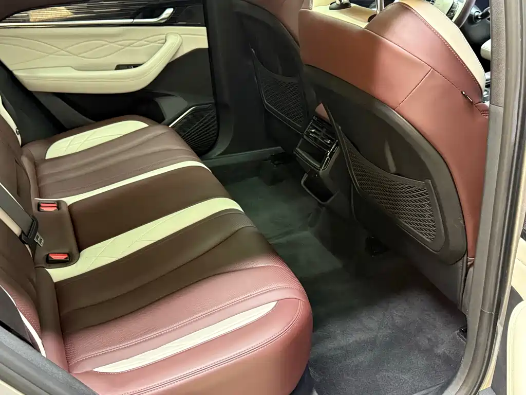 Geely Xingyue L — миниатюра 13